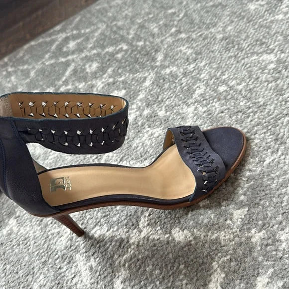 Joe’s Jeans 💚 heels - Picture 7 of 16